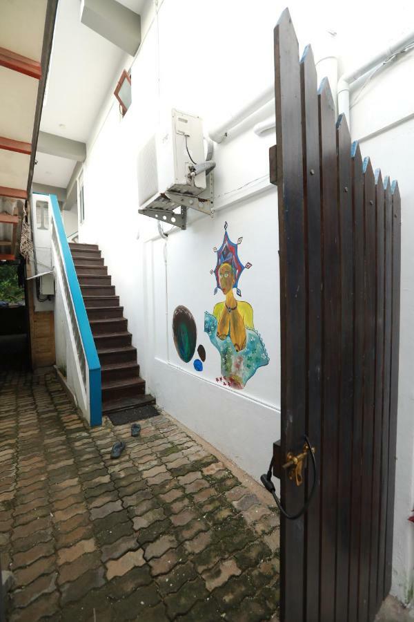 Dock Holiday Guest House Unawatuna Exterior foto
